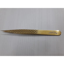 Load image into Gallery viewer, Straight Up Tweezer - Gold Edition - The Lash Plug London